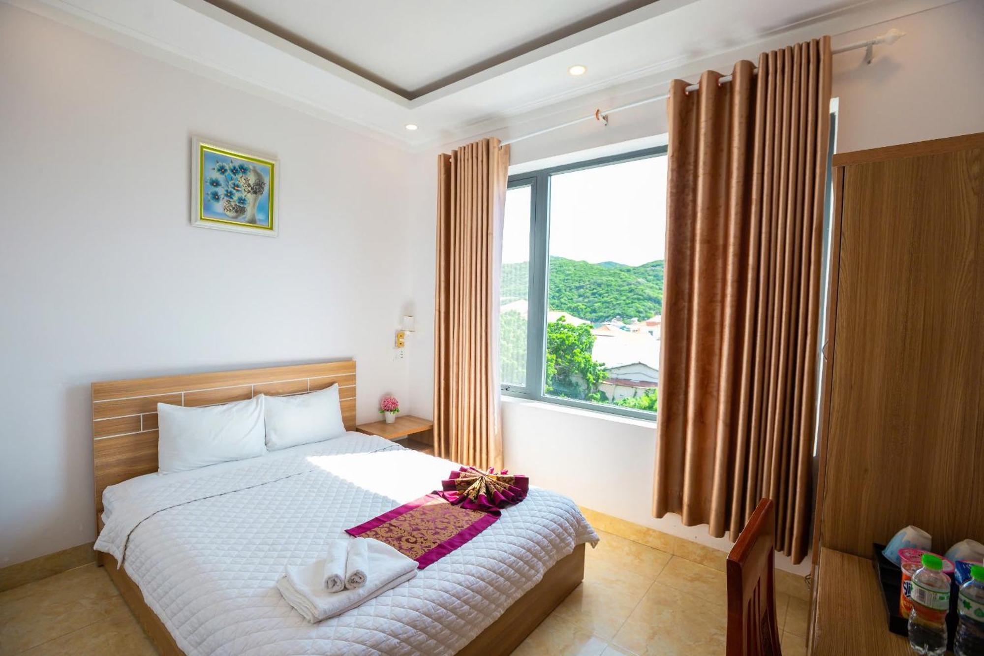 Chau Gia Hotel Vinh Hy Exterior photo