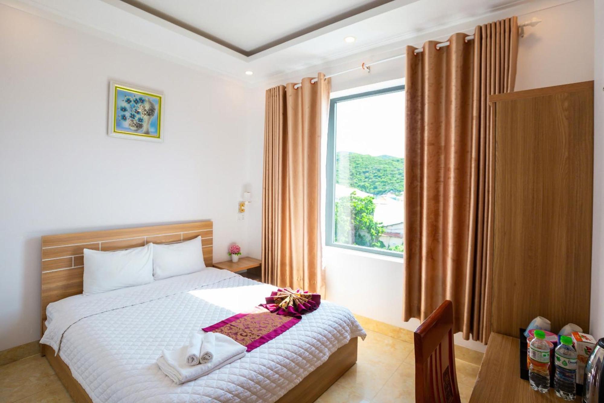 Chau Gia Hotel Vinh Hy Exterior photo
