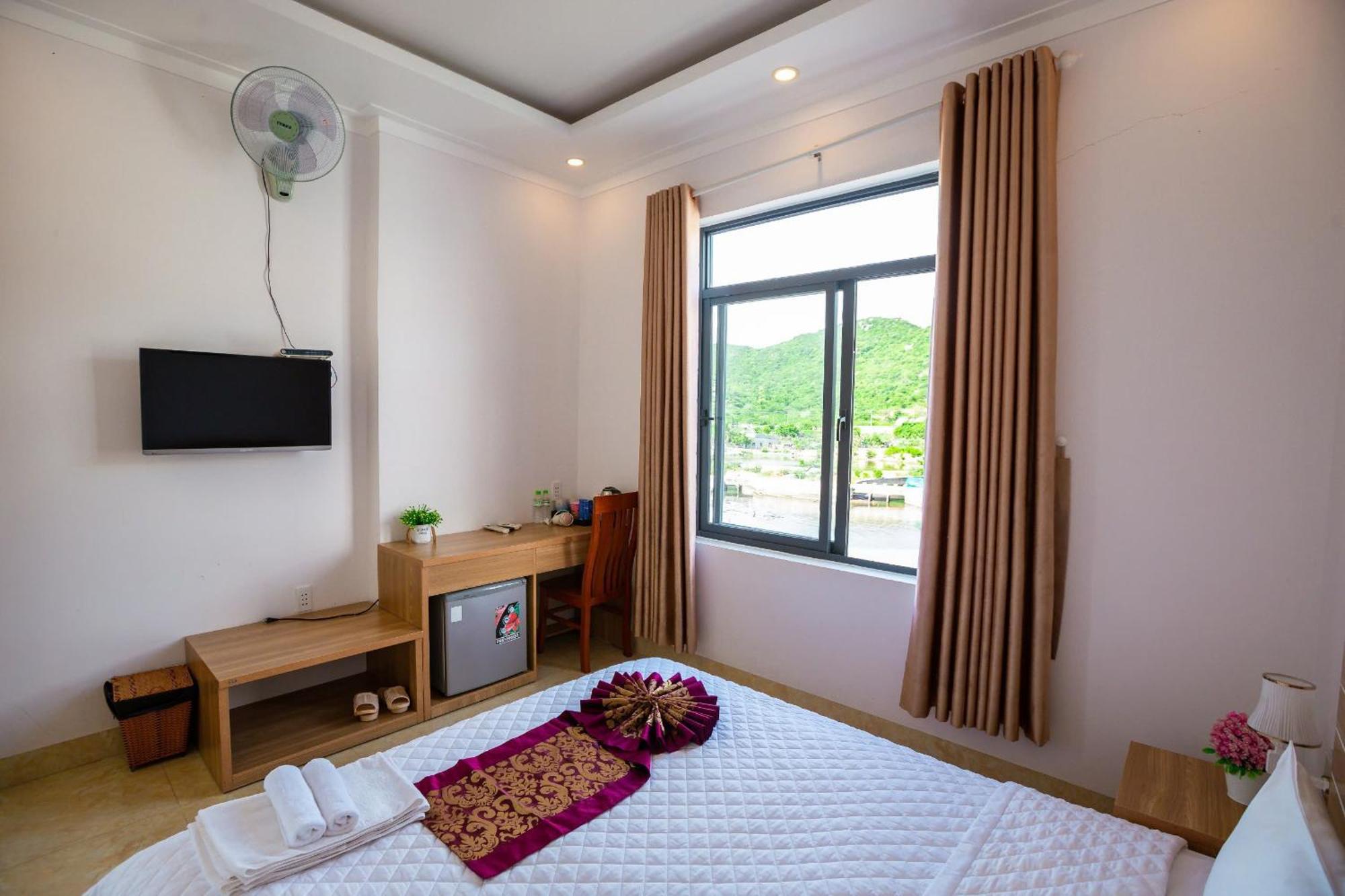 Chau Gia Hotel Vinh Hy Exterior photo
